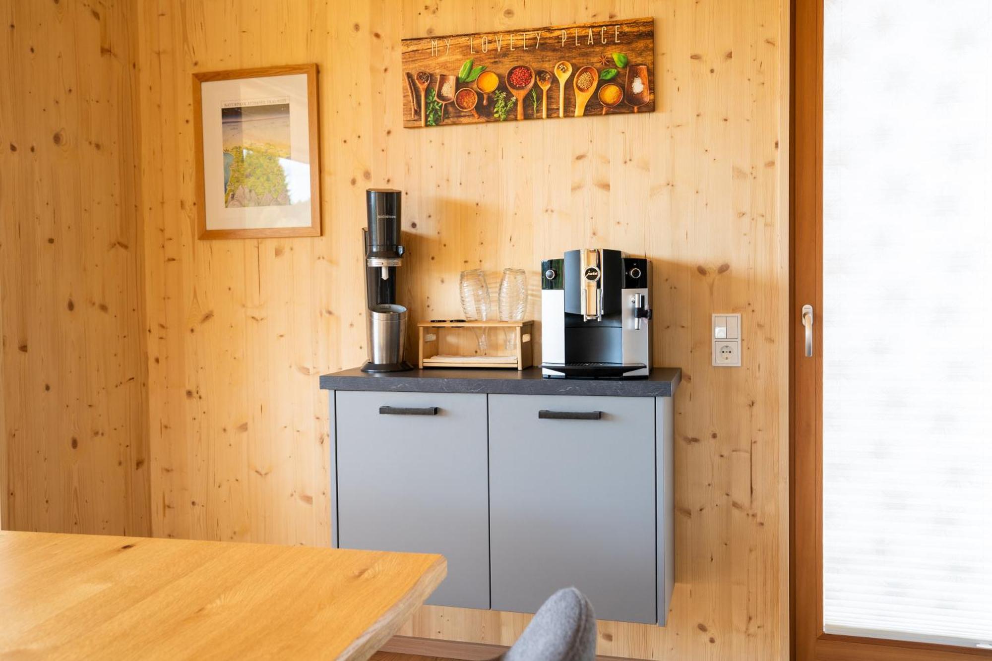 Holzhaus "Zum Schwarz'N" Apartment Aurach am Hongar Luaran gambar
