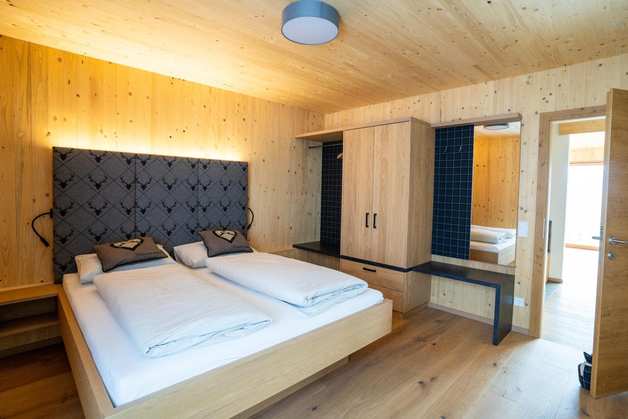 Holzhaus "Zum Schwarz'N" Apartment Aurach am Hongar Luaran gambar