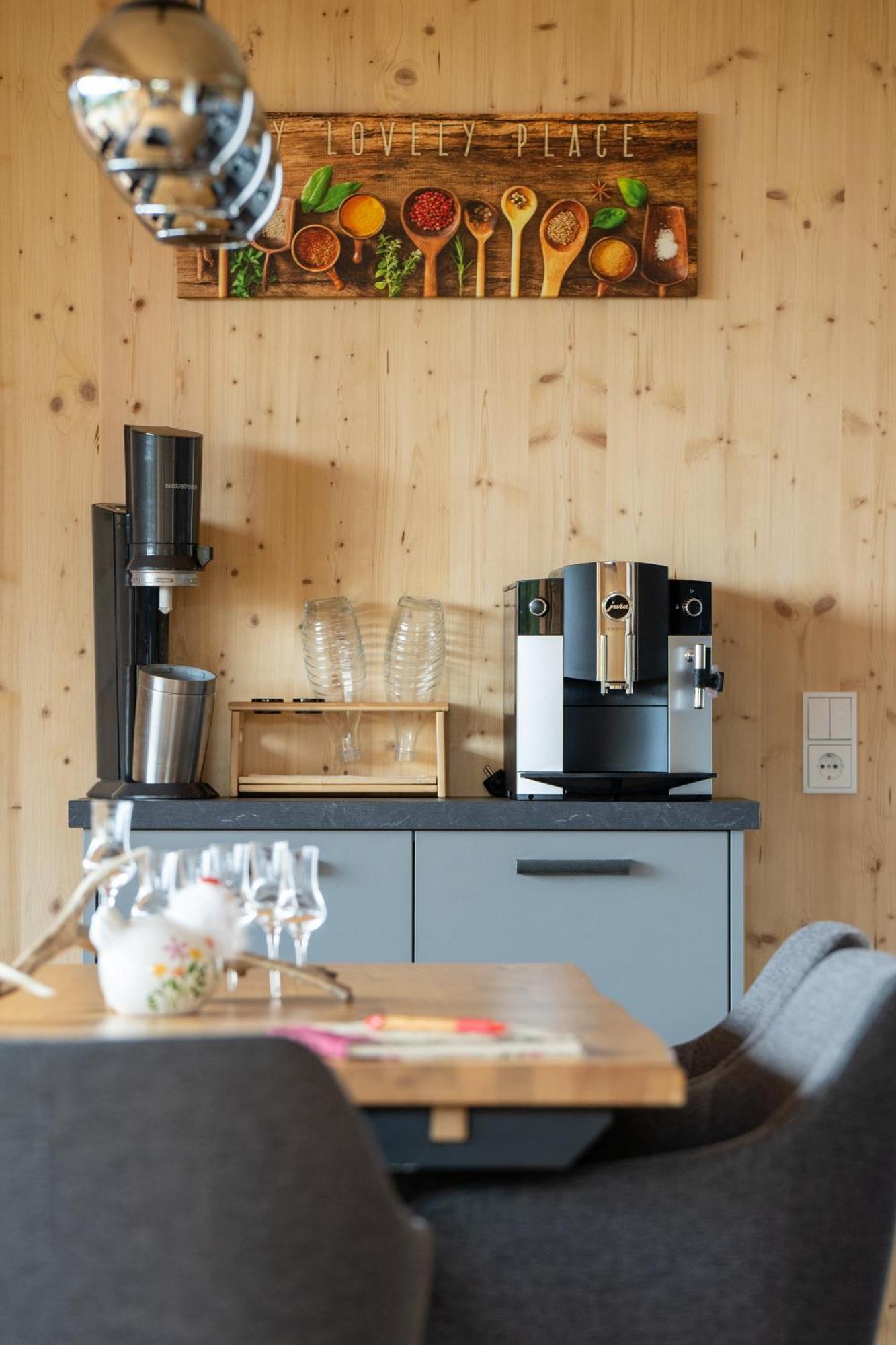 Holzhaus "Zum Schwarz'N" Apartment Aurach am Hongar Luaran gambar
